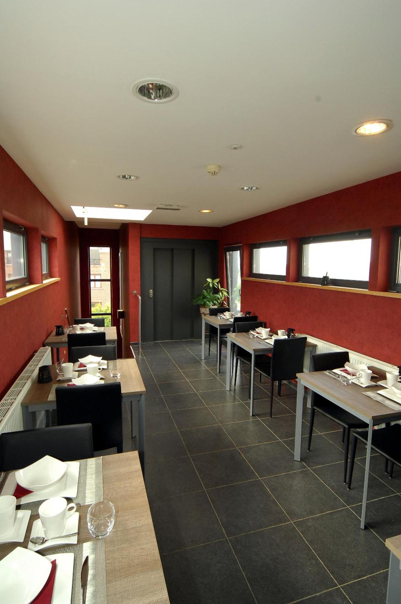 Hotel Le Saint Loup Gembloux Eksteriør bilde