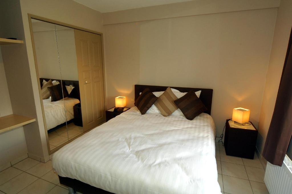 Hotel Le Saint Loup Gembloux Rom bilde
